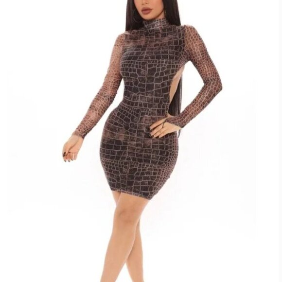 Fashion Nova NWT Mel Mesh Mini Snake Print Backless Long Sleeve size S - Picture 1 of 5